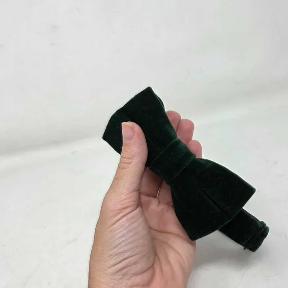 New boys L-XL (8-16 years) Crewcuts - J Crew green velvet bow tie